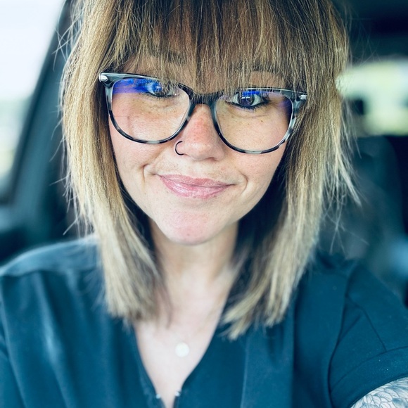 Meet your Posher, Brittany - Picture 3 of 3